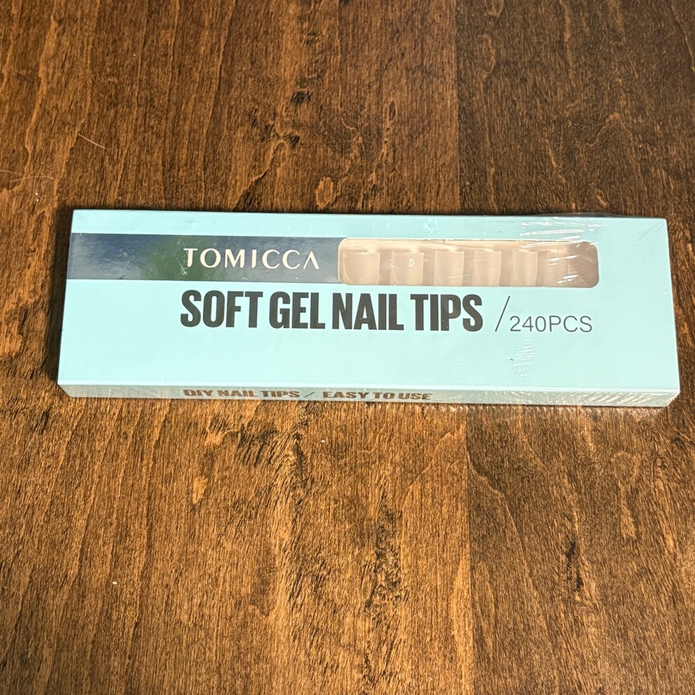Acrylic Gel Nail Tips Almond Shaped - Picture 5 of 6